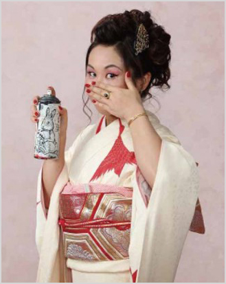 雅诗兰黛携手涂鸦艺术家lady Aiko 打造浮世绘风的樱花水